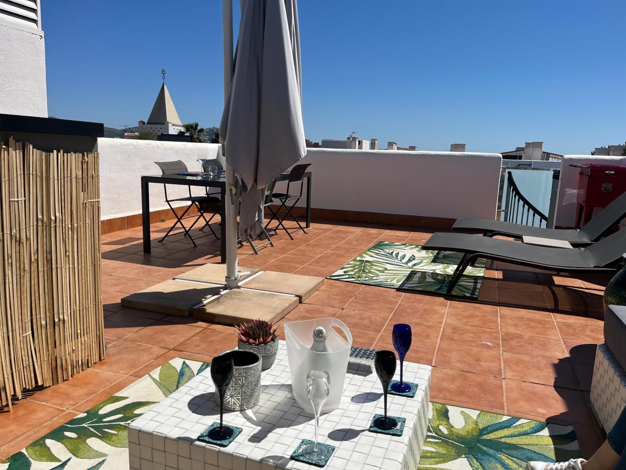 Appartement Avec Terrasse Sur Le Toit Vue Mer Roses Exterior foto